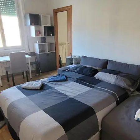 Quarto em Acomodações Particulares Camera Privata Vicino Il Parco E Ai Servizi