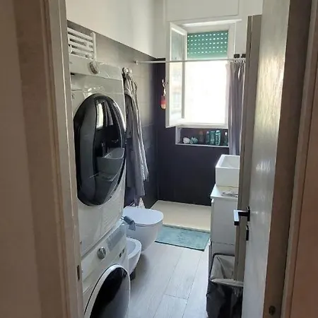 Quarto em Acomodações Particulares Privata Vicino Il Parco E Ai Servizi Florença