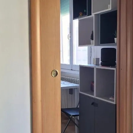 Quarto em Acomodações Particulares Privata Vicino Il Parco E Ai Servizi Florença