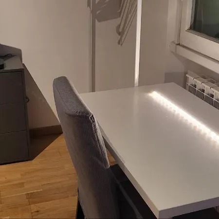 Quarto em Acomodações Particulares Privata Vicino Il Parco E Ai Servizi Florença