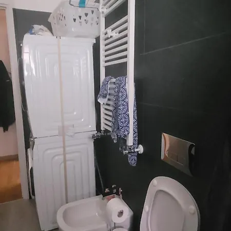 Homestay szállás Privata Vicino Il Parco E Ai Servizi