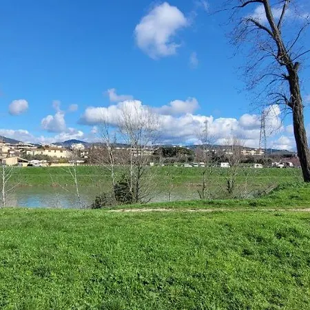 Camera Privata Vicino Il Parco E Ai Servizi Quarto em Acomodações Particulares